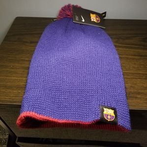 FCB Barcelona pom hat NWT